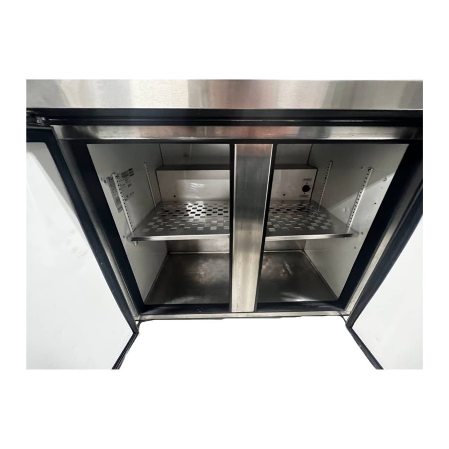 USED TRUE 36" Under-counter Refrigerator, With Two(2) Sections and Two(2) Doors, 115V